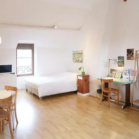 Le Studio Apartament Moret-sur-Loing